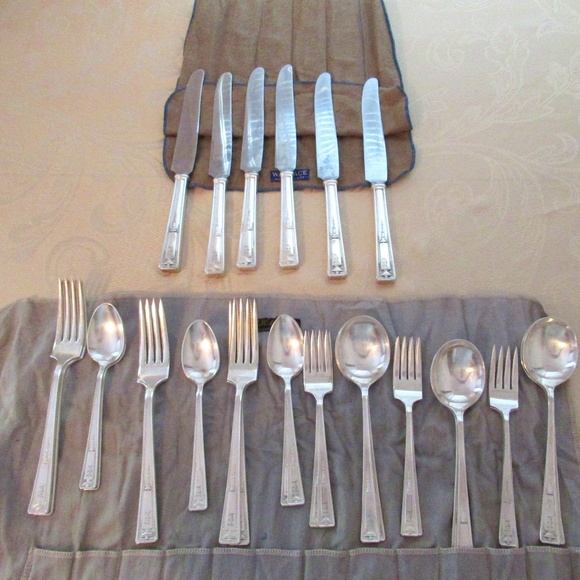 1835 R WALLACE Sterling plated flatware set - Picture 1 of 12